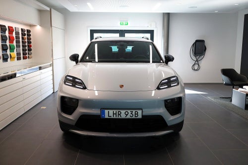 Porsche Macan 4 Electric / 408 HK / VAT