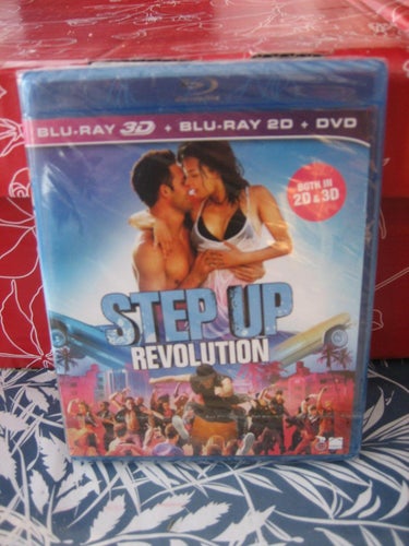 Step Up Revolution ( Blu-Ray 3D + Blu-Ray 2D + Dvd) **Ny Inplastad**