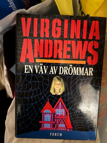 En väv av drömmar av Virginia Andrews, Forum