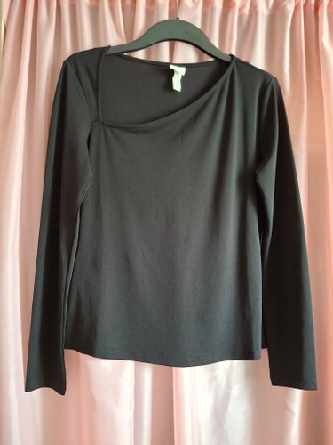 H&M svart topp, storlek M