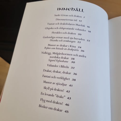 DRAKAR. DINOSAURIER och andra vidunder