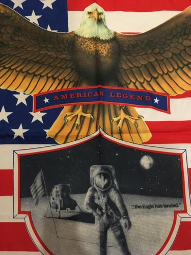 USA - AMERICAN LEGEND - THE EAGLE HAS LANDED. Poster flagga Samlarobj. 80-talet