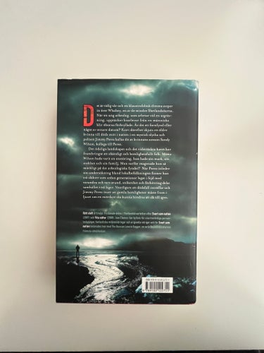 Rött stoft av Ann Cleeves, 2014
