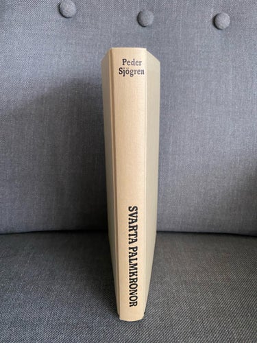 Svarta palmkronor av Peder Sjögren, 1977
