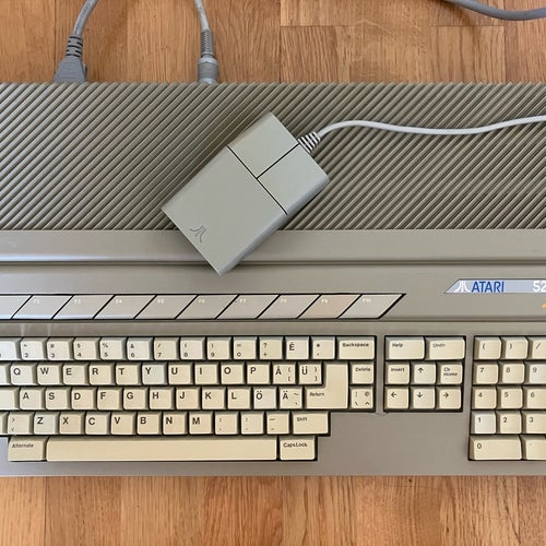Atari 520ST med SM124 bildskärm och mus