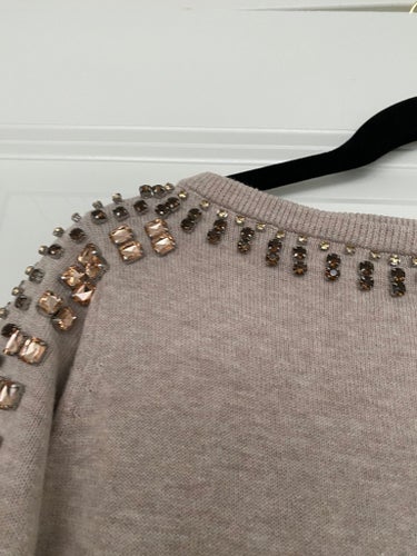 Zara beige tröja med kristaller, kan strl S