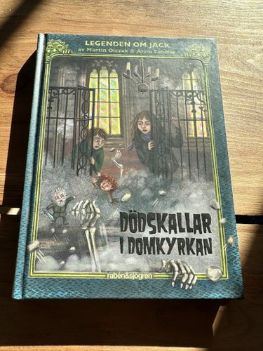 Legenden om Jack - Dödskallar i domkyrkan av Martin Olczak Anna Sandler 2020 bok