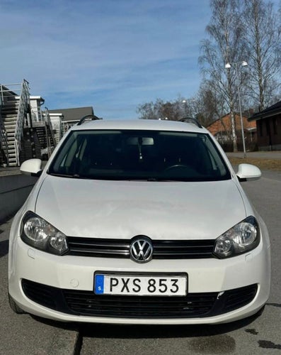 Volkswagen Golf Variant 1.6 TDI DSG 2012