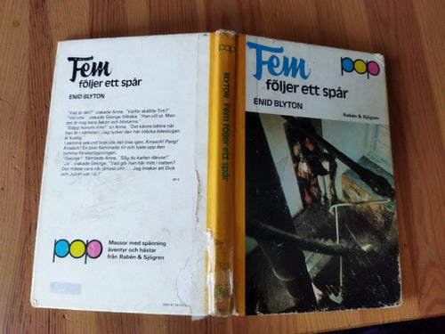 Fem följer ett spår - Enid Blyton. bok, Very Good plus. BM