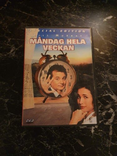 Dvd. Måndag hela veckan