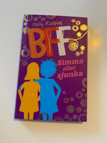 BFF Simma eller sjunka av Holly Robbins