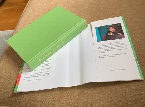 "Borta bäst". Sara Kadefors, Inbunden bok