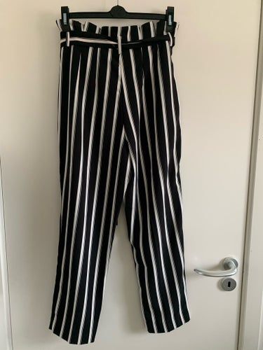 Paperbagbyxor svarta H&M storlek 40