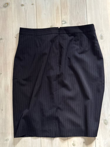 Brooks Brothers mörkblå pennkjol, oanvänd