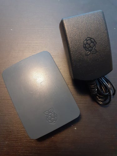 Raspberry Pi 3 Model B V1.2 med strömadapter