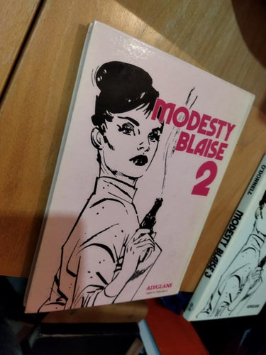 Modesty Blaise 2 av Alvglans. 1:a upplagan, signed av Peter O'Donnell Lee Falk