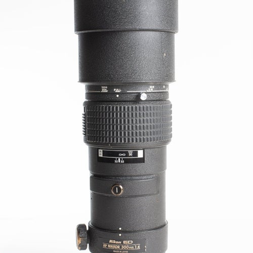 Nikon 300mm f/4 AF-D