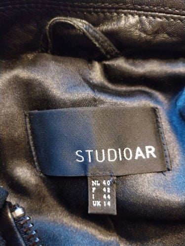 Studio Ar-skinnjacka NWOT