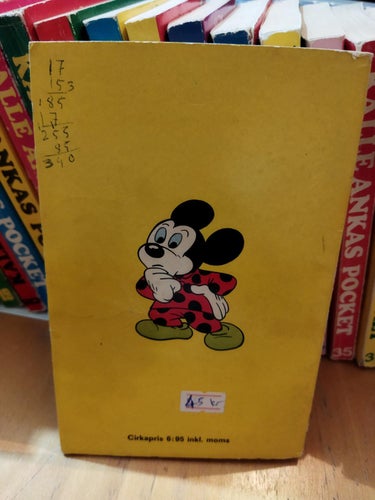 Kalle Ankas pocket 16 Walt Disney's Björnligan i knipa! Very Good