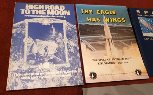 AMERICAN SPACE EXPLORATION, 3 böcker, 70-90 tal. + Frimärke samlarföremål