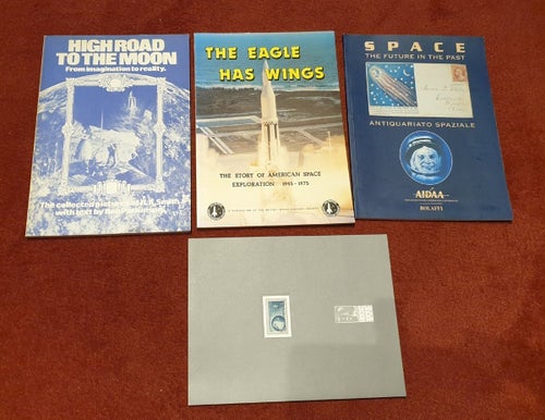 AMERICAN SPACE EXPLORATION, 3 böcker, 70-90 tal. + Frimärke samlarföremål