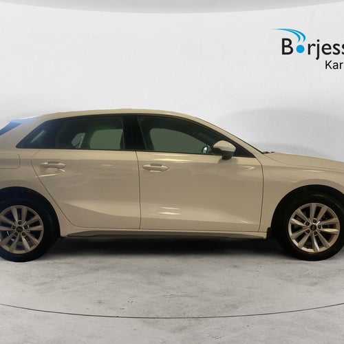 Audi A3 Sportback 35 TFSI PROLINE 150 HK 6-VÄXLAD