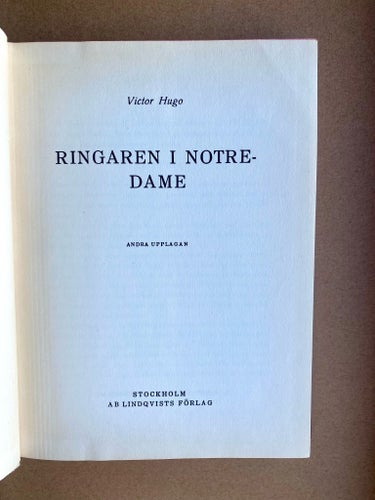 Ringaren i Notre-Dame - av Victor Hugo, 1954