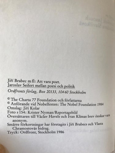 ATT VARA POET Mellan poesi och poltik Jaroslav Seifert 1986