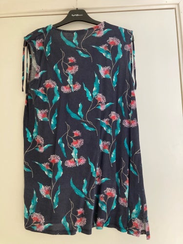 Cellbes blå, grön, rosa topp, storlek 38/40