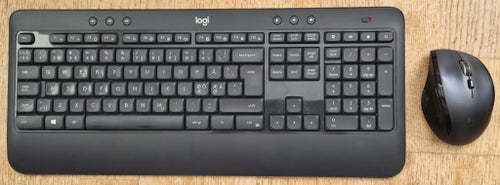 Logitech K540 tangentbord och M705 mus - Trådlöst