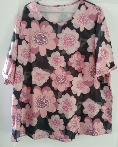 Svart, rosa, lila tunika, storlek 50/52