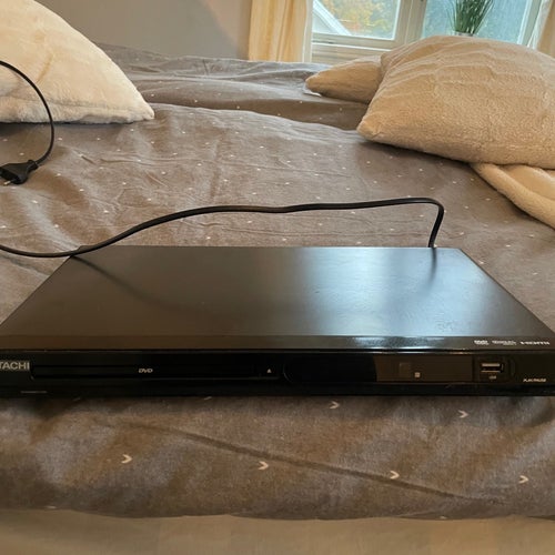 Hitachi DVD-spelare DVP435E