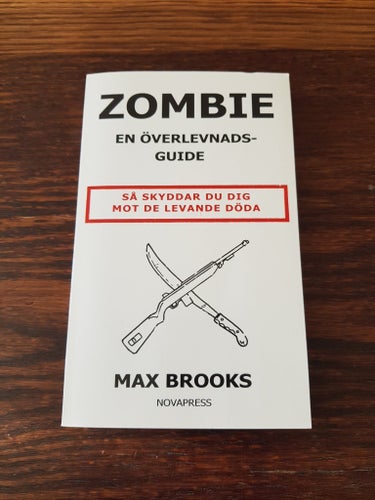 ZOMBIE EN ÖVERLEVANSGUIDE av Max Brooks