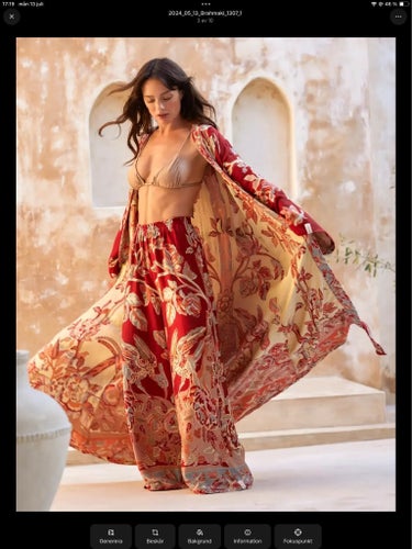 Brahmaki, River of Roses Maxi kaftan M 150 cm + byxa med fickor M 80 cm.