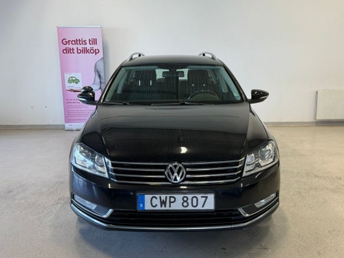 Volkswagen Passat Variant 2.0 TDI DPF BMT -NY Besiktad-Diselvärmare-Drag