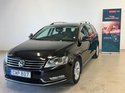 Volkswagen Passat Variant 2.0 TDI DPF BMT -NY Besiktad-Diselvärmare-Drag