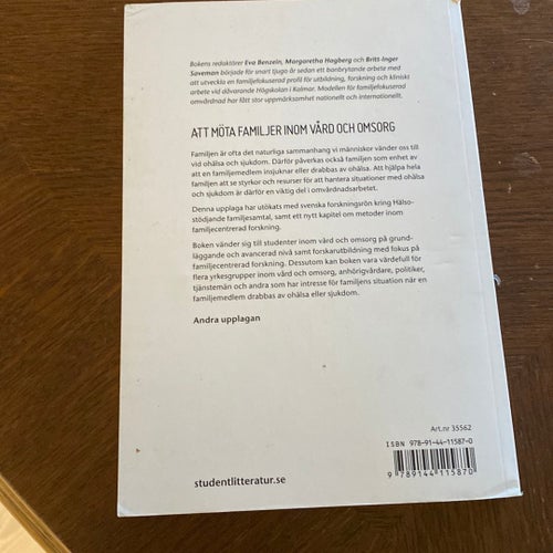 Att möta familjer inom vård och omsorg, Eva Benzein, Margaretha Hagberg,