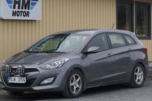 Hyundai i30 Kombi 1.6 GDI Manuell