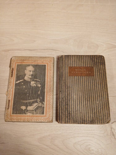 2 gamla sångböcker - Dansk Folkesangbog + Kong Christian den Tiendes Sangbog