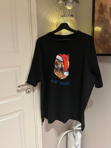 Svart t-shirt
