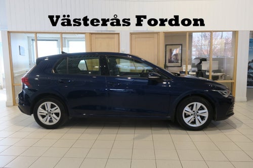 Volkswagen Golf 1.0 eTSI OPF DSG Sekventiell, 110hk, 2022