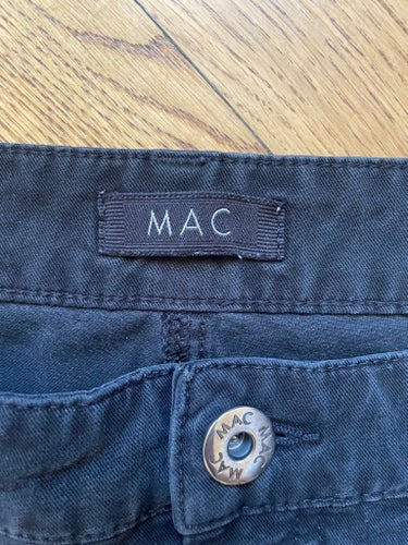 MAC svart jeans, storlek 42/32