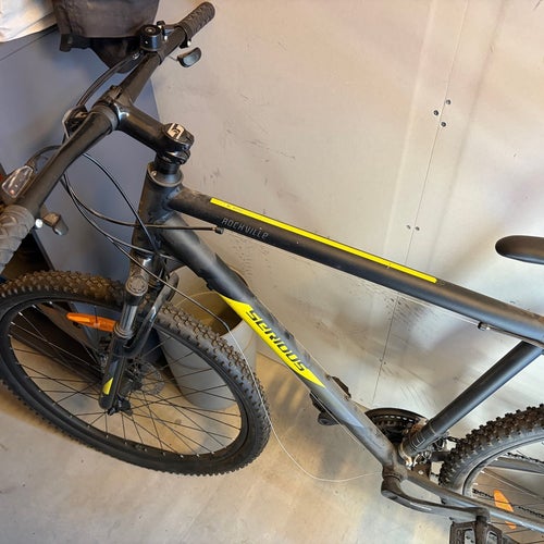 Oanvänd 27,5 tum mountainbike cykel