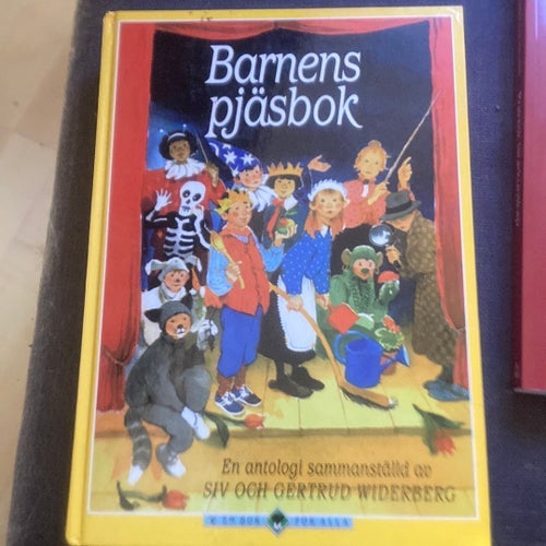 Barnens Pjäsbok - Siv och Gertrud Widerberg