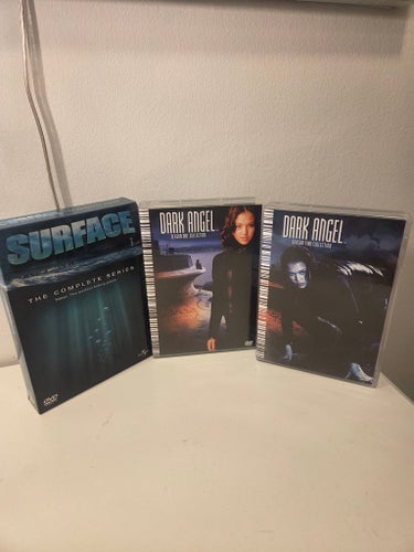 Dark Angel Säsong 1 & 2 + Surface The Complete Series (DVD)