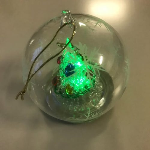 Julgranskula med LED-belysning