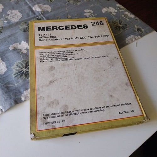 MERCEDES 246 REPARATIONSHANDBOK 1976-1985