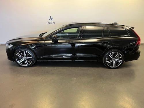 Volvo V60 Recharge T6 II R-Design/ Navigation/ Bakkamera/ 10.000kr Tillbehör/