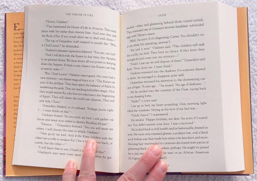 Rick Riordan: The throne of fire – historical novel, ancient Egypt