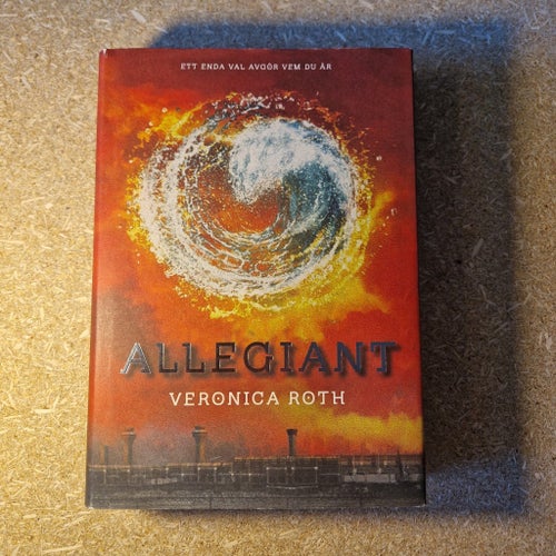 Allegiant av Veronica Roth